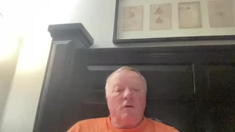 Snapshot of cookoosnest chatting on 12.24.24 cookoosnest online show from 12.24.24