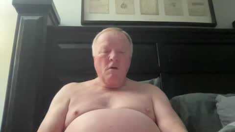 Snapshot of cookoosnest chatting on 01.01.25 cookoosnest online show from 01.01.25