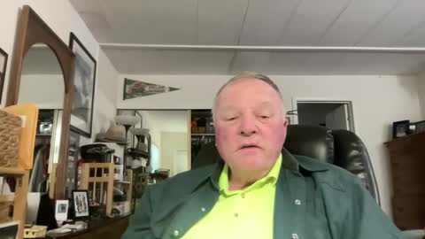 Snapshot of cookoosnest chatting on 01.11.25 cookoosnest online show from 01.11.25