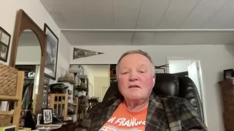 Snapshot of cookoosnest chatting on 01.18.25 cookoosnest online show from 01.18.25