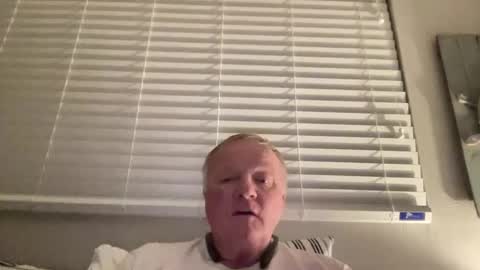 Snapshot of cookoosnest chatting on 03.01.25 cookoosnest online show from 03.01.25