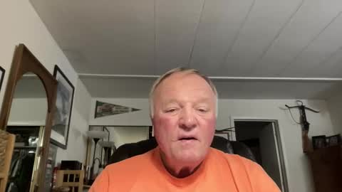 Snapshot of cookoosnest chatting on 11.03.25 cookoosnest online show from 11.03.25