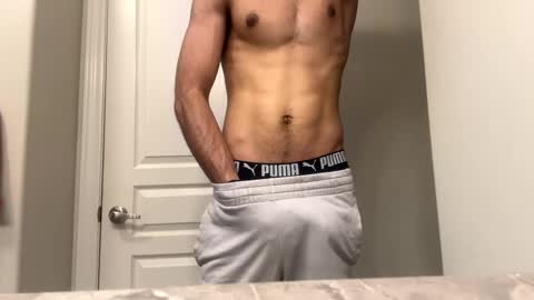 Snapshot of coolboy75289 chatting on 02.01.25 coolboy75289 online show from 02.01.25