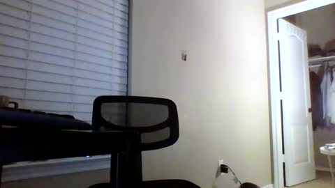 Snapshot of cooldude122222 chatting on 12.10.24 cooldude122222 online show from 12.10.24