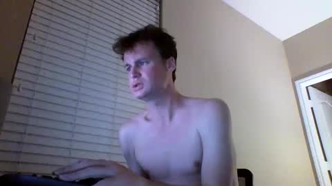 Snapshot of cooldude122222 chatting on 01.24.25 cooldude122222 online show from 01.24.25