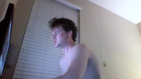 Snapshot of cooldude122222 chatting on 03.10.25 cooldude122222 online show from 03.10.25