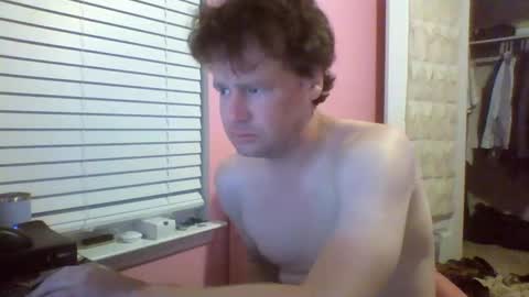 Snapshot of cooldude122222 chatting on 10.11.25 cooldude122222 online show from 10.11.25