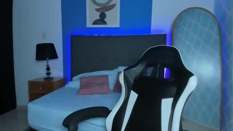  CORA  online show from 10.04.25