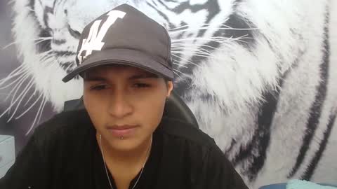 Cora online show from 02.04.25