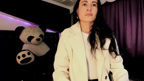 Coral  online show from 06.13.26