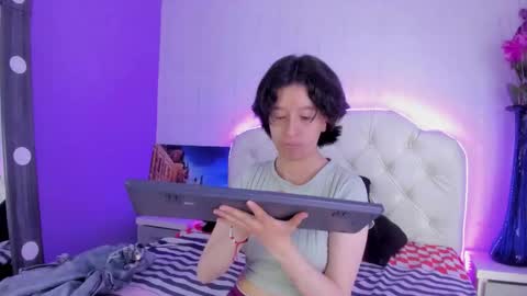 Snapshot of coralandocean chatting on 11.27.25 Coral and Ocean online show from 11.27.25