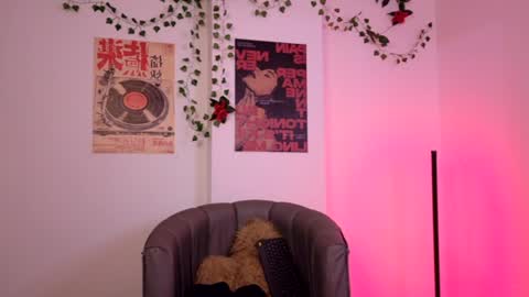 Coralie Bronson online show from 06.25.26