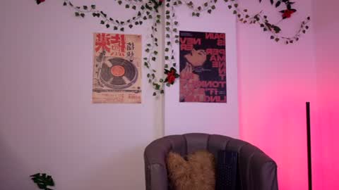 Coralie Bronson online show from 07.02.26