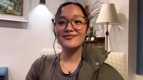 Snapshot of coraliecacal chatting on 07.29.26 Sara online show from 07.29.26