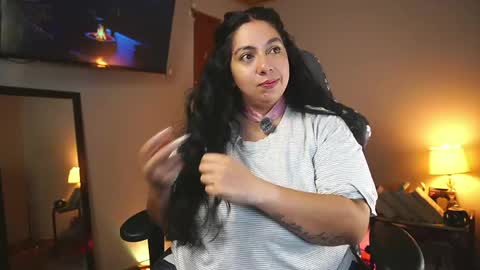 Snapshot of coraline_latin chatting on 04.24.26 Coraline online show from 04.24.26