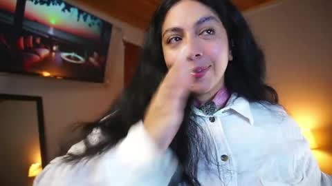 Snapshot of coraline_latin chatting on 04.25.26 Coraline online show from 04.25.26