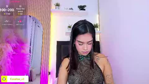 Coraline connected from 10 pm to 6 am Colombia time online show from 06.16.26
