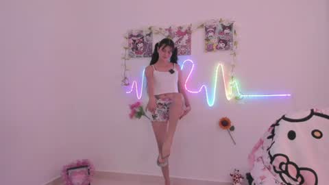 Snapshot of coralinexxx07 chatting on 06.25.26 Coraline uwu Bienvenidos al dulce mundo de Coraline Hola amores soy Coraline Una chica tierna juguetona online show from 06.25.26
