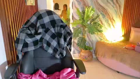corall_tay1 online show from 05.21.26