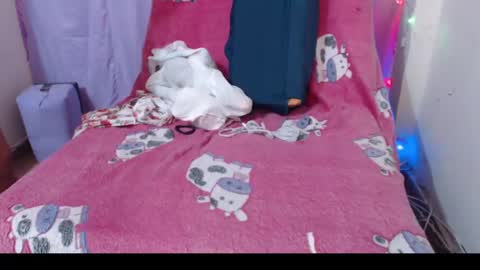 Snapshot of corinnahothotxxx chatting on 02.08.25 corinnahothotxxx online show from 02.08.25