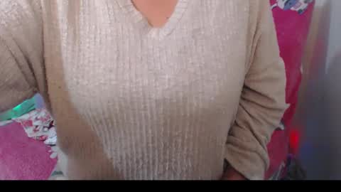 Snapshot of corinnahothotxxx chatting on 02.25.25 corinnahothotxxx online show from 02.25.25