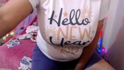 Snapshot of corinnahothotxxx chatting on 09.21.25 corinnahothotxxx online show from 09.21.25