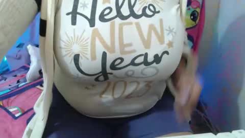 Snapshot of corinnahothotxxx chatting on 10.17.25 corinnahothotxxx online show from 10.17.25