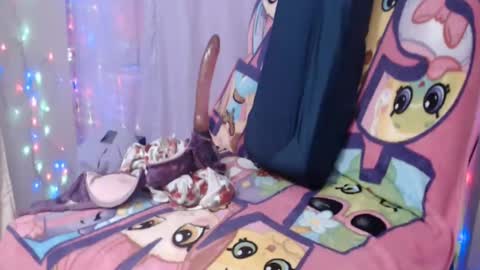 Snapshot of corinnahothotxxx chatting on 10.26.25 corinnahothotxxx online show from 10.26.25