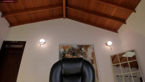 Corinne Russo online show from 01.09.25