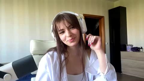 Snapshot of corrienavanjo chatting on 07.18.26 corrienavanjo online show from 07.18.26