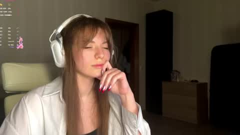 Snapshot of corrienavanjo chatting on 07.26.26 corrienavanjo online show from 07.26.26
