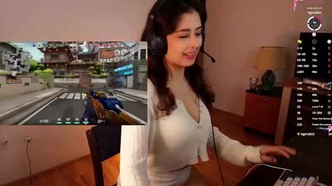 Snapshot of cosmos_baby chatting on 02.25.26 Luna online show from 02.25.26