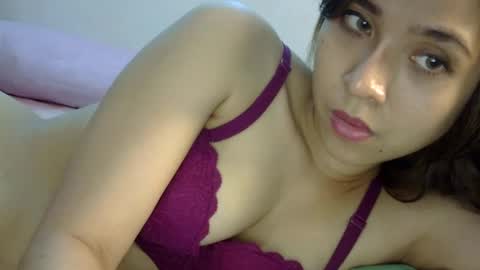 Liz Gwyneth Charlota online show from 01.26.25