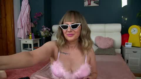 cougarmilf_ online show from 02.26.26