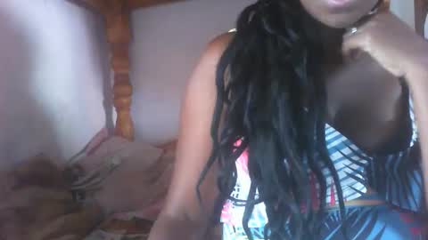 couleur_vanille online show from 02.27.25