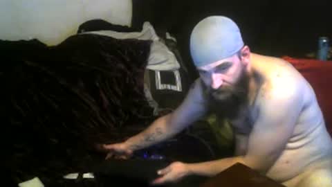 Snapshot of countryfuckers chatting on 12.17.24 Alaskawildcouple online show from 12.17.24