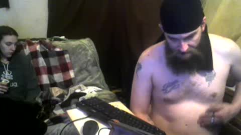 Snapshot of countryfuckers chatting on 01.06.25 Alaskawildcouple online show from 01.06.25