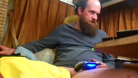Snapshot of countryfuckers chatting on 09.17.25 Alaskawildcouple online show from 09.17.25