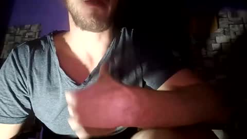 Snapshot of couple1622 chatting on 11.29.25 couple1622 online show from 11.29.25