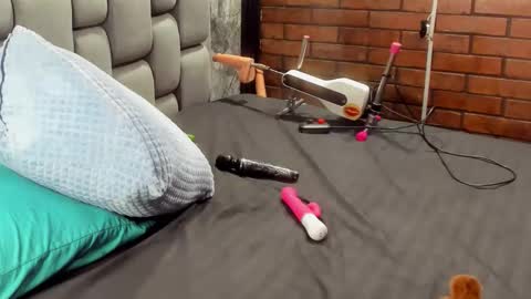 Snapshot of couple_gold69 chatting on 02.18.26 Andrea and Scott online show from 02.18.26