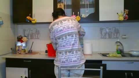 Snapshot of couple_p3rf3ct chatting on 12.30.24 couple_p3rf3ct online show from 12.30.24