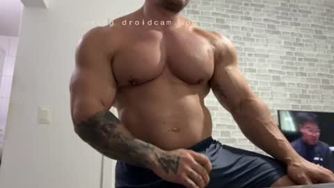 couplemuscle40 online show from 06.19.26