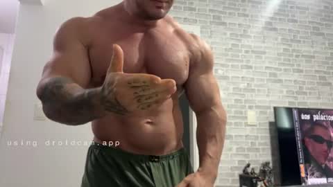 couplemuscle40 online show from 06.25.26