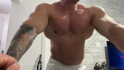 couplemuscle40 online show from 07.03.26