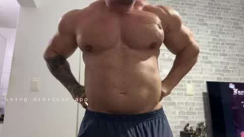 couplemuscle40 online show from 07.11.26
