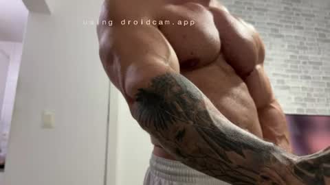 couplemuscle40 online show from 07.11.26