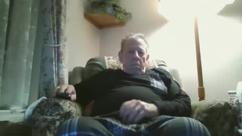 Snapshot of courieral1 chatting on 10.18.25 courieral1 online show from 10.18.25