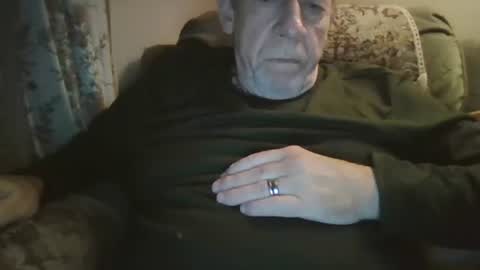 Snapshot of courieral1 chatting on 10.23.25 courieral1 online show from 10.23.25