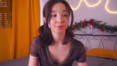 Yui online show from 03.08.26