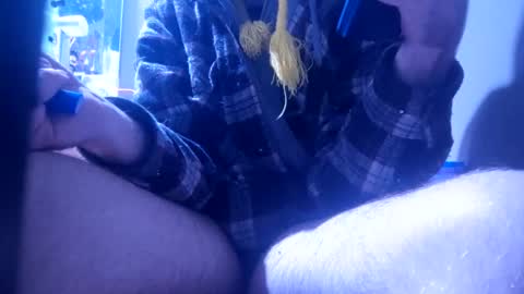 Snapshot of crackback_kyd chatting on 12.01.24 crackback_kyd online show from 12.01.24